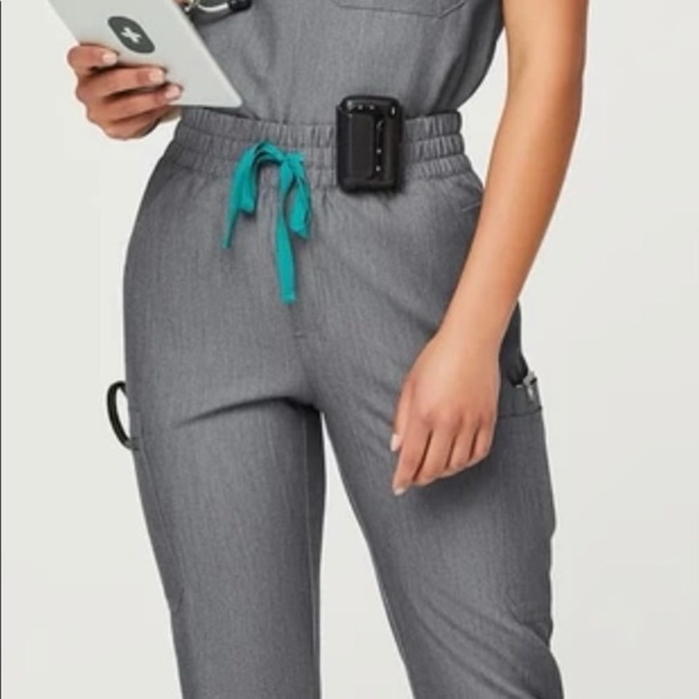 Figs high waisted Yola Skinny Scrub Pant Size L